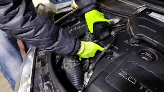 How to replace the bulb D1S, Audi A4, 2005, without dismantling the headlights and front bumper.