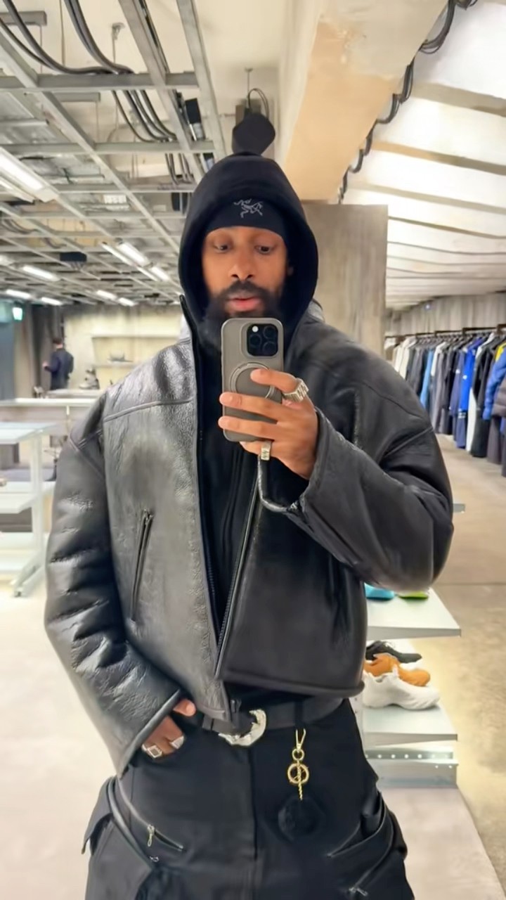 Styling leather jacket - YouTube