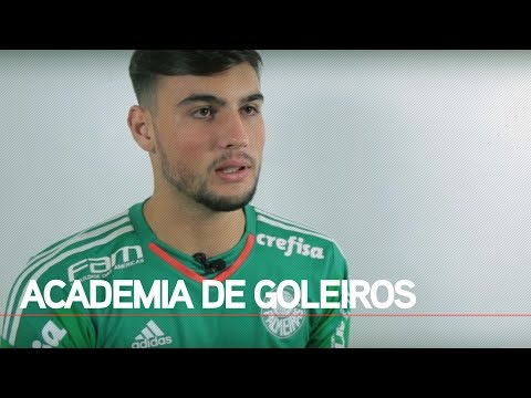 Daniel Fuzato deixa o Palmeiras e novo goleiro treina com o elenco