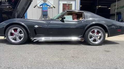 1977 Corvette: Hooker long tube side pipe