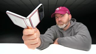 Unboxing Samsung's RAREST Smartphone... Unboxing Samsung's RAREST Smartphone...
