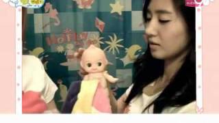 SNSD Yuri and Yoona playing A baby doll Part 1. fUNNy cut