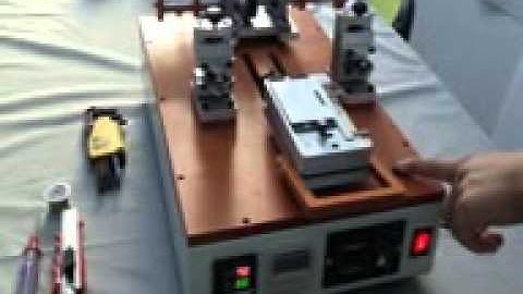 Semi-automatic lcd separator machine demo