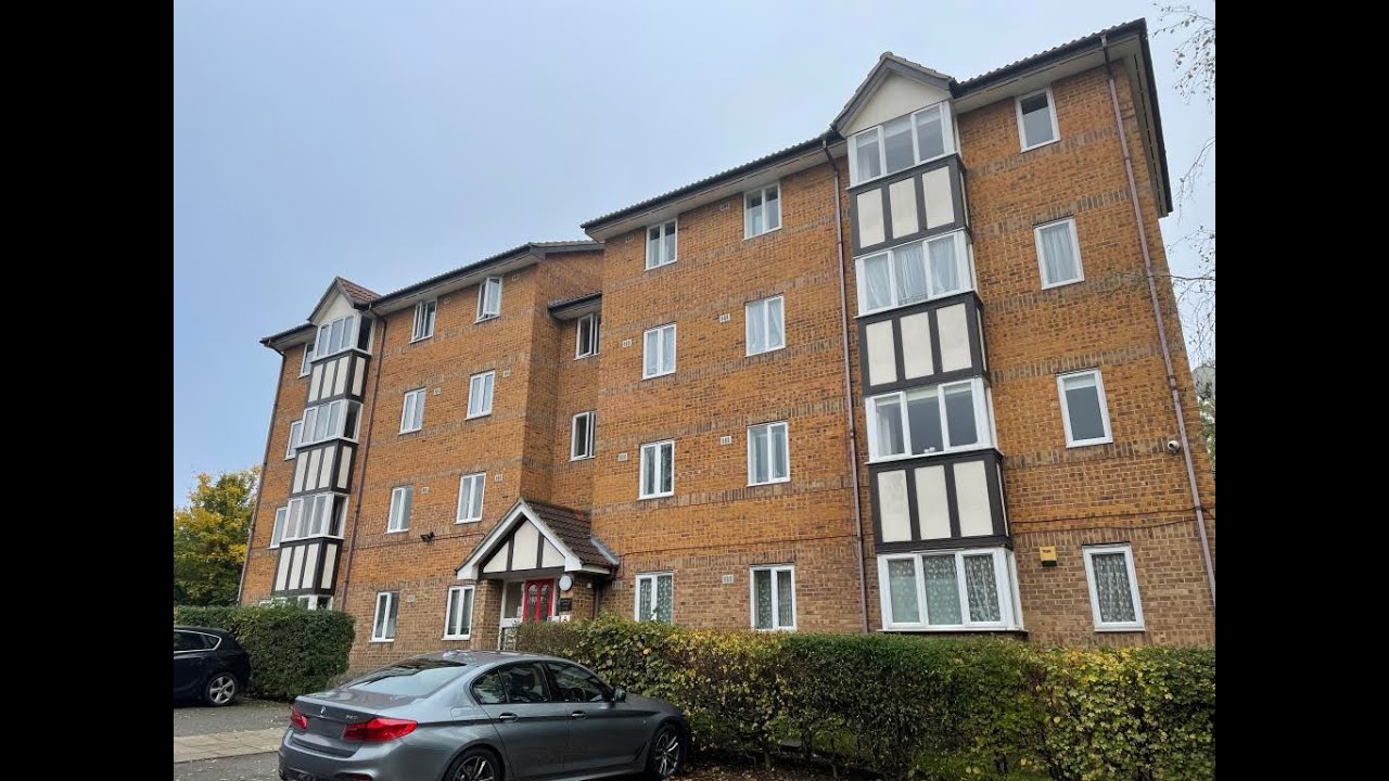 Flat 14, Rothesay Court, Cumberland Place, Catford, London December