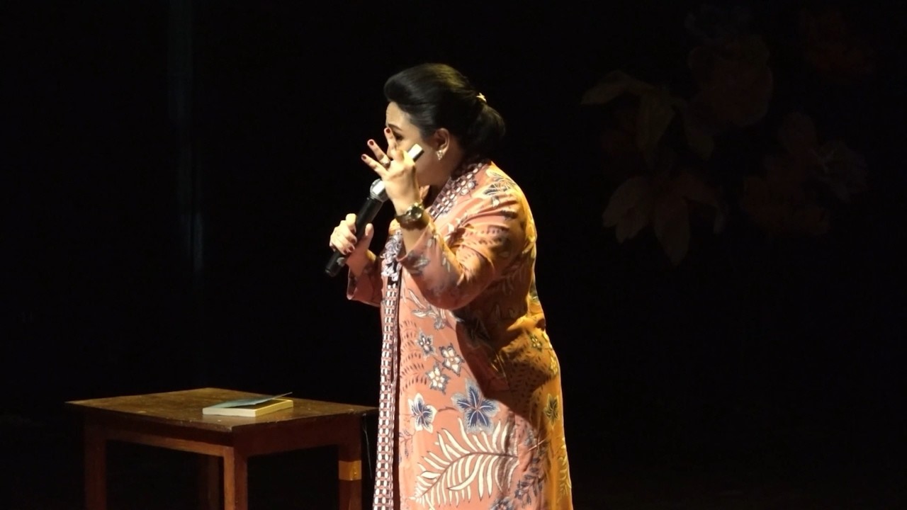 Return To Yourself | R.Ay. Febri Hapsari Dipokusumo | TEDxUNS