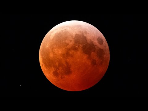 End of the Eclipse. Blood Worm Lunar Eclipse 2025. Time-lapse