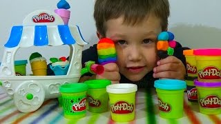 Делаем мороженное на палочке рожок из пластилина распаковка unboxing set Ice Cream Play-Doh Husbro(Распаковка набора Вагончик Мороженого ПлэйДо Хазбро, делает мороженое на палочке, мороженное в корзинке,..., 2015-04-24T14:37:08.000Z)