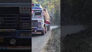 Ghat road: Ashok leyland TRUCK on hilly ghat road driving on U turn #shorts