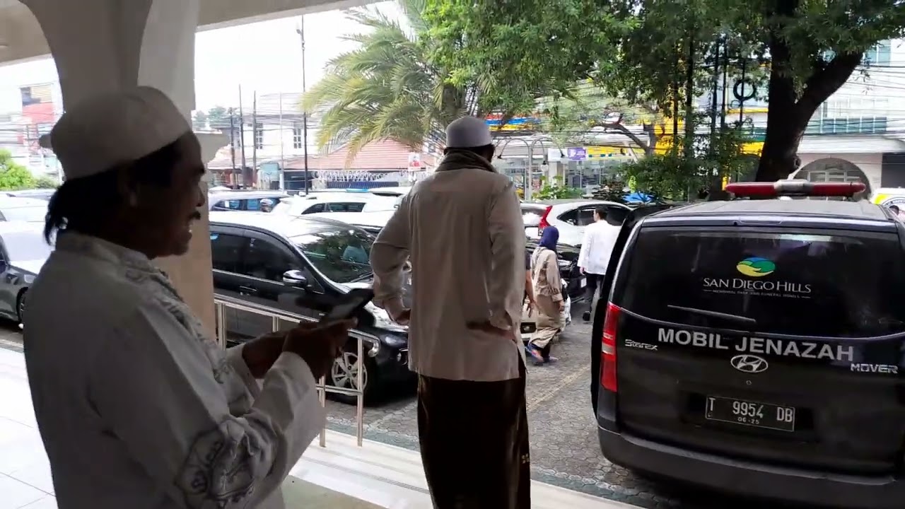 shalat jenazah di Masjid jami'Nurul Hidayah