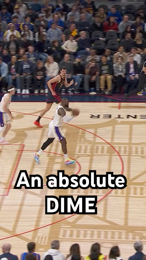 LeBron with the DIME to AD in transition!