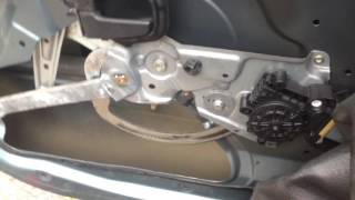 BMW E36 Front Window Regulator replacement And Door Panel Removal 318i 325i 328i m3