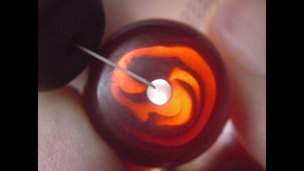 Зачем покупают бакелитовые бусы?