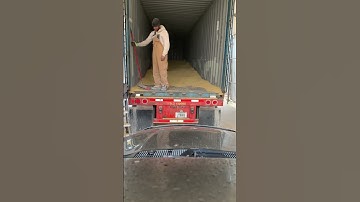 Unloading 40 thousand pounds of soy beans by hand‼️💪🏾 #hardwork #wbtworldwide