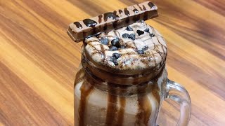 Kitkat shake recipe | Kitkat Milkshake recipe at home | How to make Kitkat dessert shake