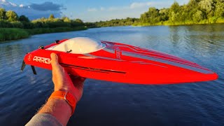 :      UDI RC Arrow! ... RC Boat