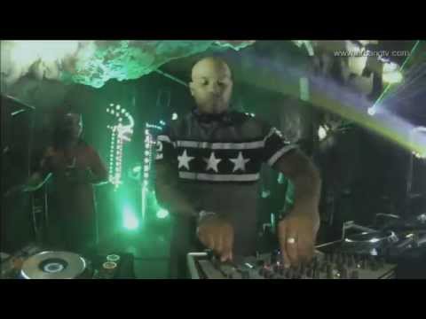 Felipe Alemais @ The Cave [Hallow Maniac 2015]