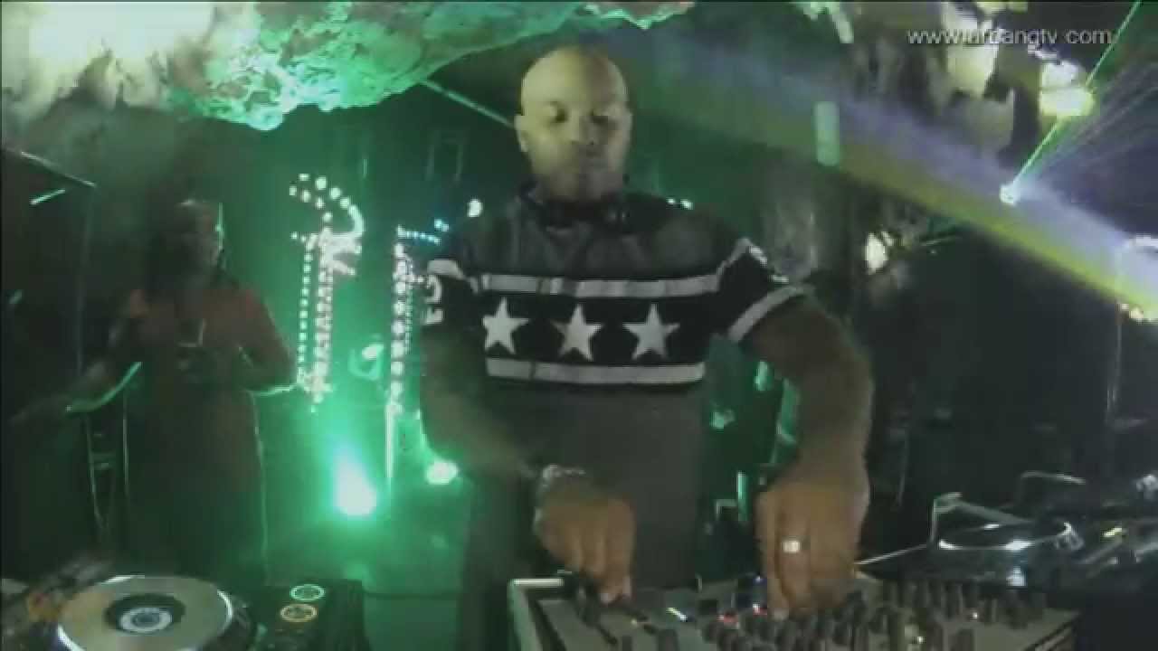 Felipe Alemais @ The Cave [Hallow Maniac 2015]