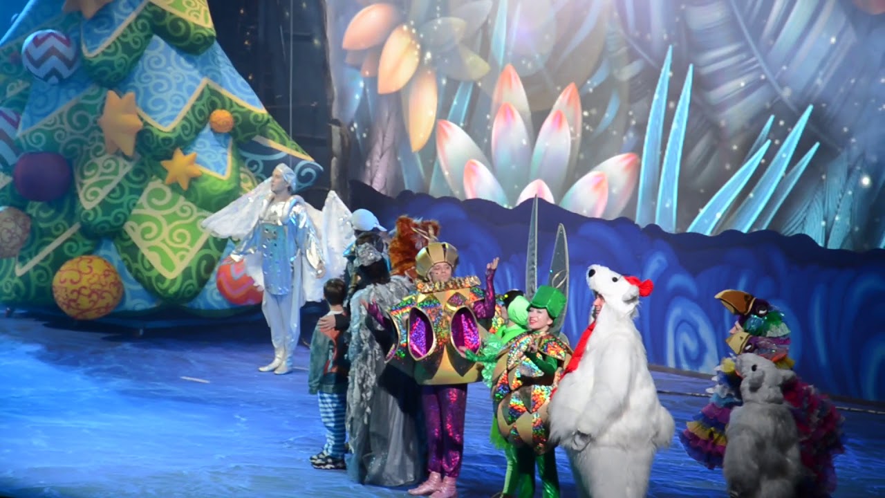 новогоднее представление в храме христа спасителя 2022 зал. храм христа спасителя новогодняя елка. елка в храме христа спасителя 2021. рождественская сказка дорога в рождество в храме христа спасителя. елка в храме христа спасителя.