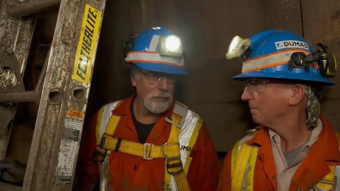 Researchers Discovered Something Incredible In The Oak Island MONEY PIT