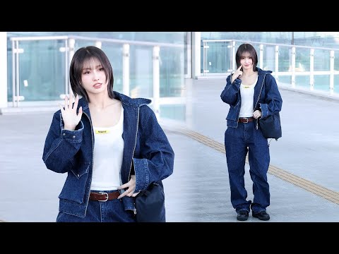 TWICE 'Momo' 트와이스 '모모' 밀라노 패션 위크 출국 (공항패션) Departure 직캠 | 250224