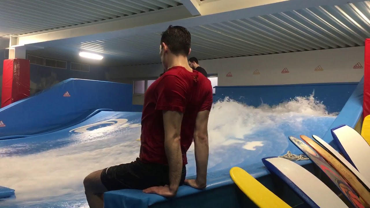 Настя / третья тренировка | Школа серфинга на искусственной волне