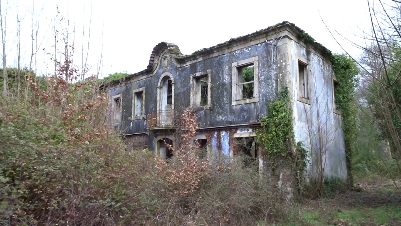 O antigo Hotel das Termas de Melgaço, designado Grande Hotel do Pezo e Capela