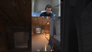 talking  makes everything #cs2moments #cs2faceit #cs2fastkills #cs2fails #cs2clips #cs2dust2