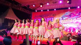 Cherrybelle-Pergi Ke Bulan at Top100 Batam (7 Sept 2014)