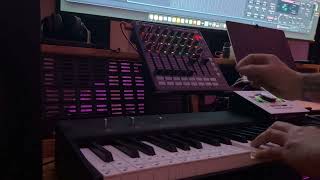 Arpeggiated Synth, midi controlled effects, in Ableton