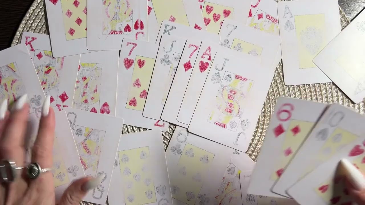 Крестовый король ♣️ ♥️ что с ним , что было , что будет, что на сердце 