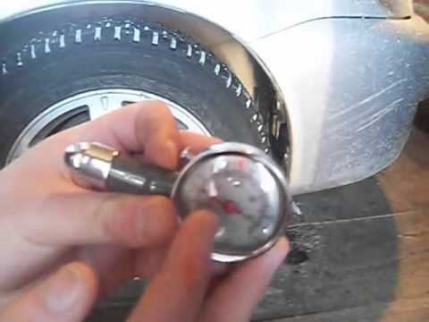 Устройство для проверки давления в колесах