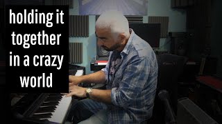 Video thumbnail of "Holding it together - a dreamy soul-jazz improvisation"
