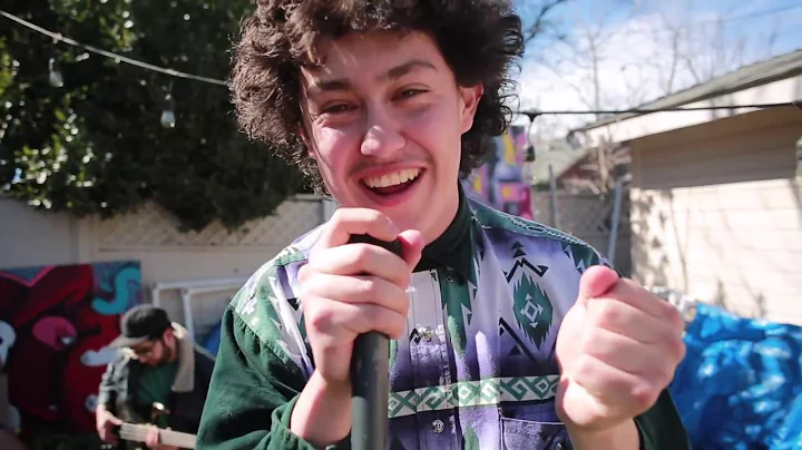 Hobo Johnson & The LoveMakers - Peach Scone [NPR T...