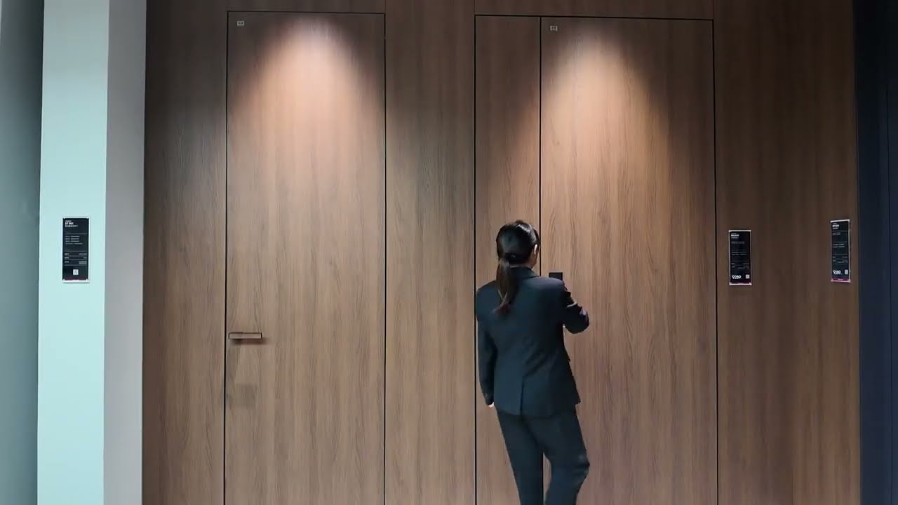 Flush Aluminum-Wood Concealed Door System