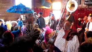Download Lagu Cassanova - Hot 8 brass band MP3 Download Lagu Cassanova - Hot 8 brass band MP3