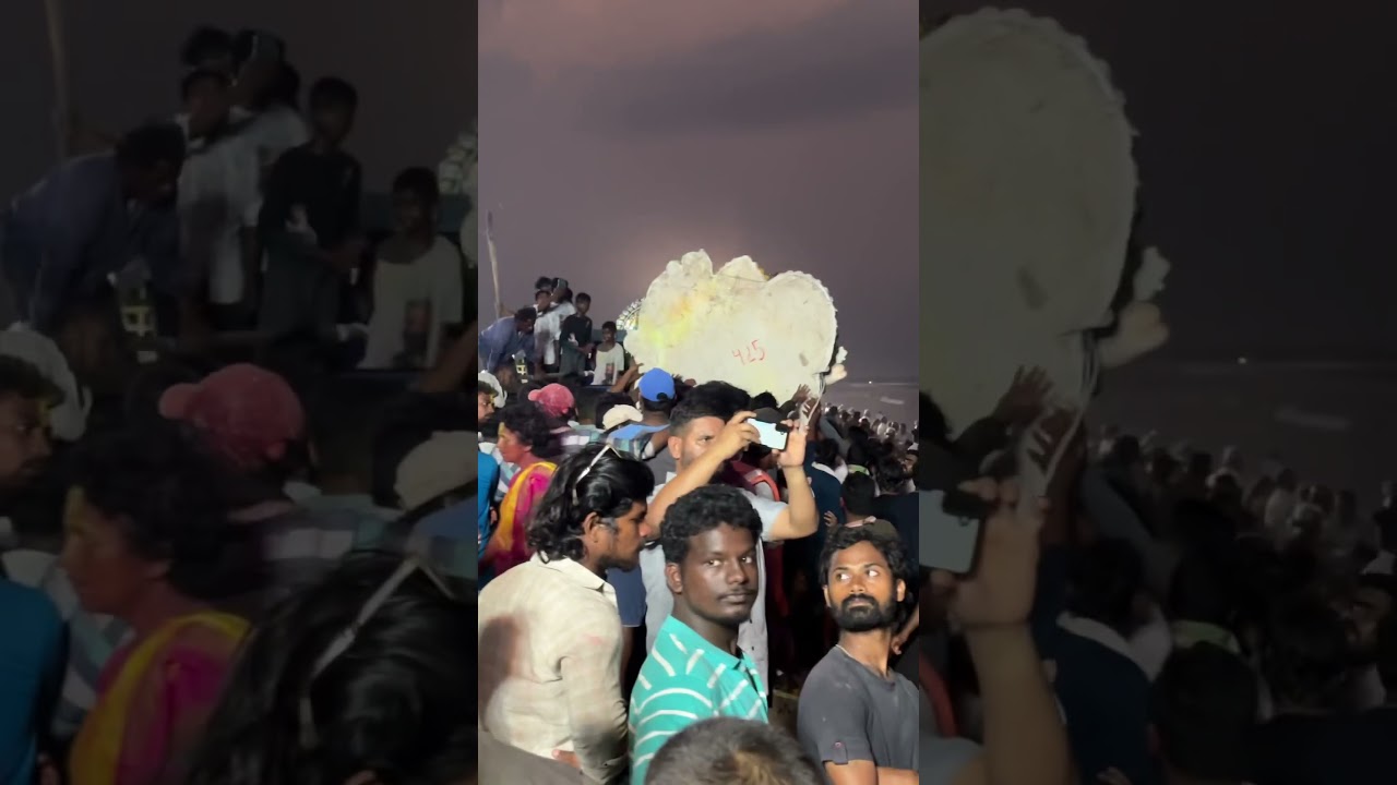 Kakinada Beach lo Nimajjanalu