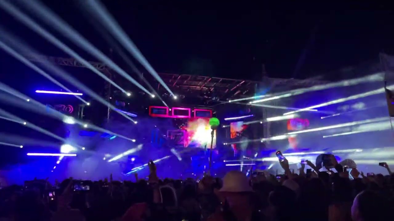 Inzo x Gnarles Barkley (crazythinker) @ bass canyon 2022