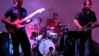 Free Ballin - Common Threads Live @ Veludos Nov 2011