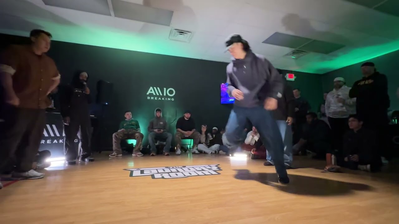 D-Tunes vs Air Chairs 4 Toni - Top 16 // Laundry Room 2026