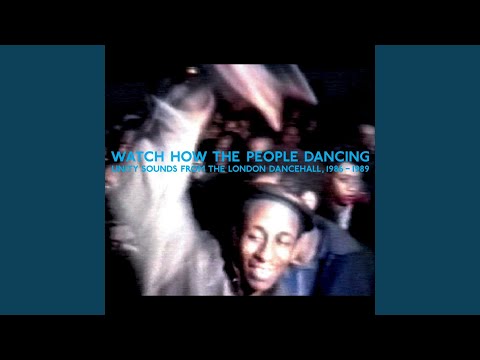 Watch How The People Dancing 
