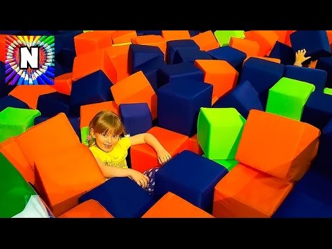 Дтские горки, батут,игрушки,качели VLOG 2 Флай Парк Развлечения для детей.