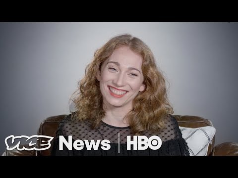 Regina Spektor's Music Corner Ep. 1: VICE News Tonight (HBO)