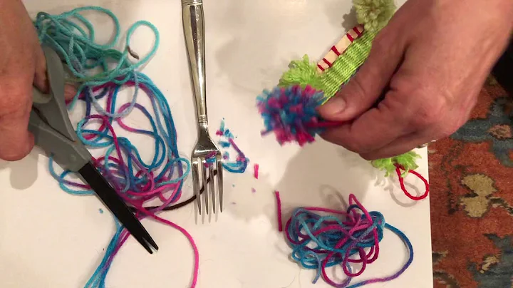 Pom Pom and tassels to decorate your weaving proje...