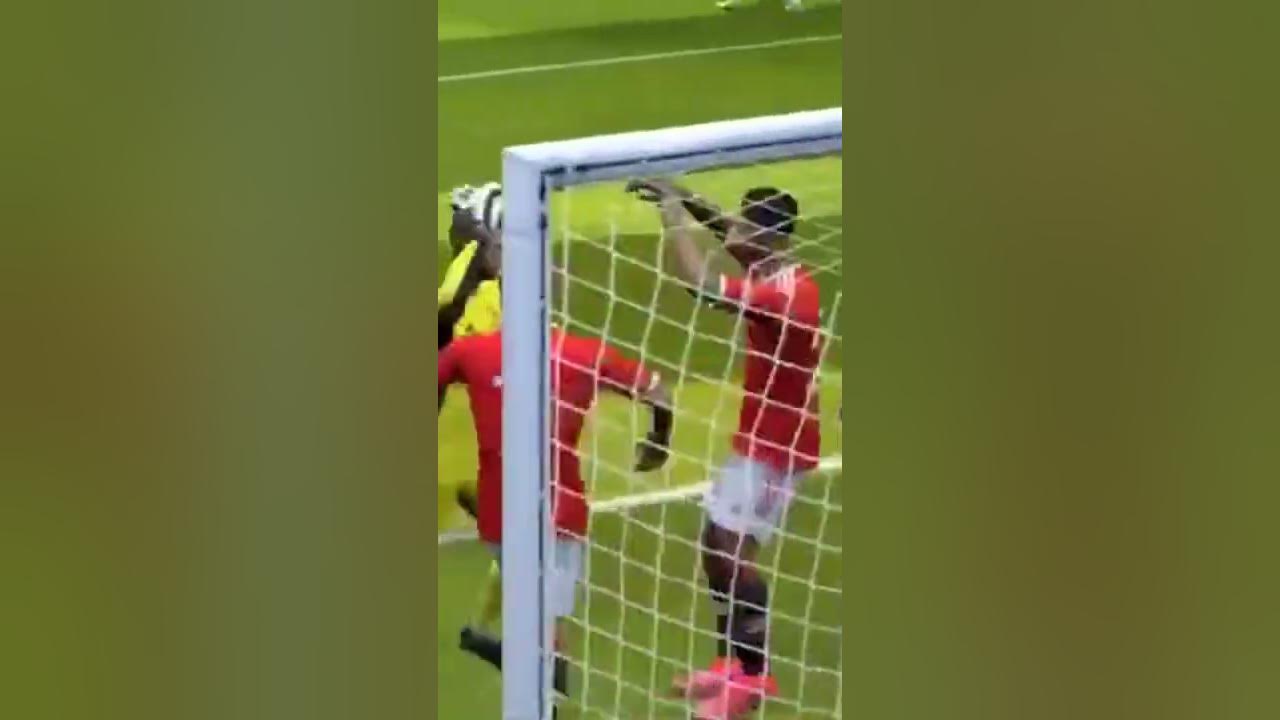 Магуайр ударил Батшуайи