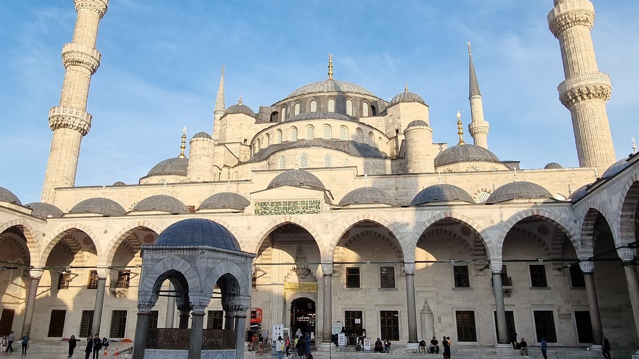 Белая мечеть в стамбуле Белая мечеть в стамбуле