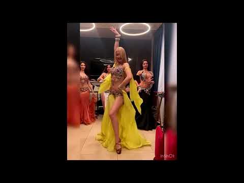 Hot Milf Dancing Sexy Dance 11 | Belly Dance | Milf Buffet