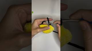 How to do a color change in amigurumi #crochet #shorts