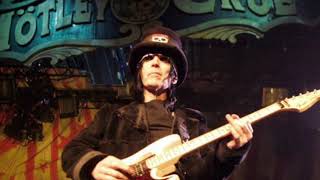 Motley Crue - Home Sweet Home (guitar solo) backing track