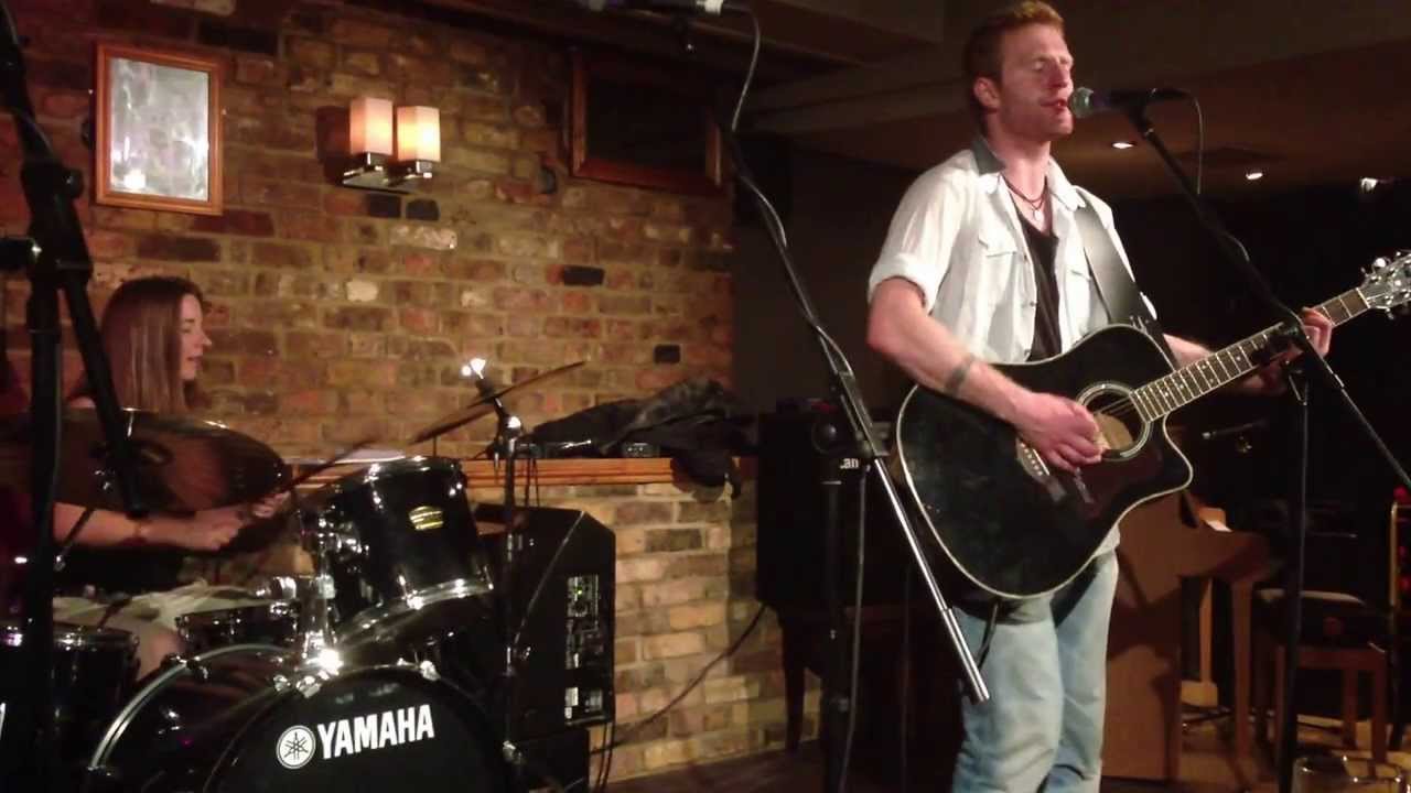 Tonton Jake Smallbones - Night On Fire - Live at the Spice of Life London di YouTube Tonton Jake Smallbones - Night On Fire - Live at the Spice of Life London di YouTube