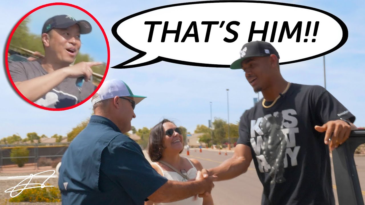 Julio Rodriguez Surprises MLB Fans With One-Of-A-Kind Gifts | Off-Season Vlog